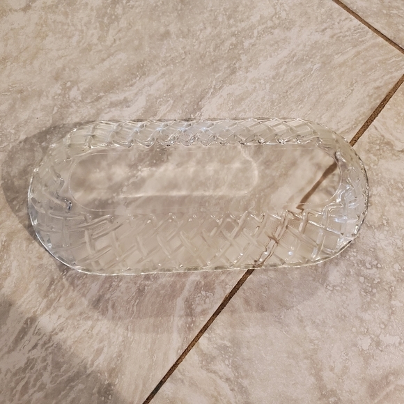 Vintage Indiana Glass Clear Pretzel Pattern Reish Dish - Picture 4 of 5